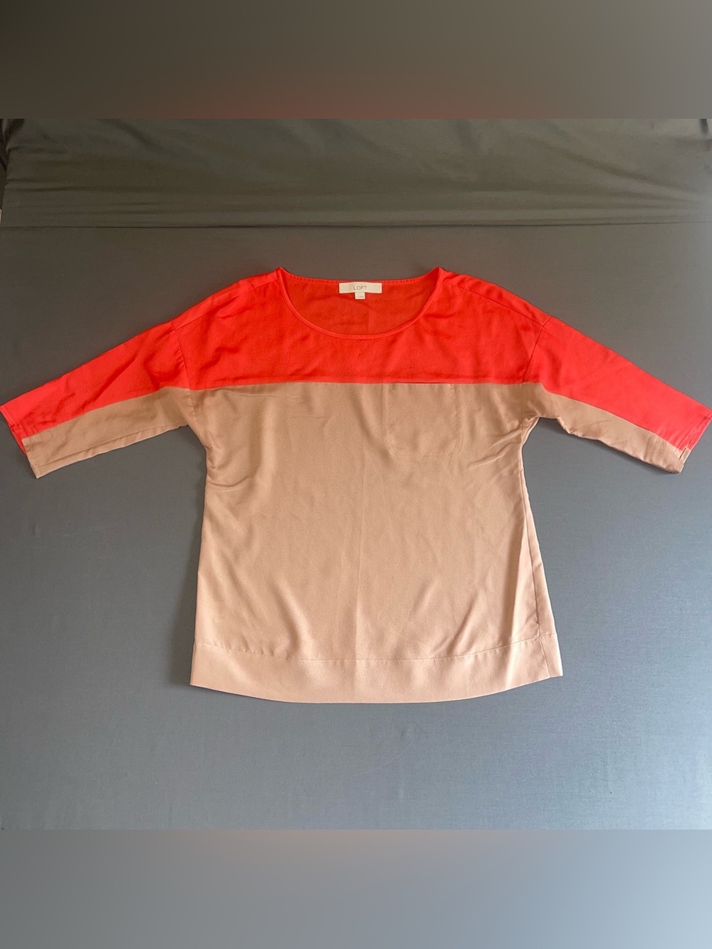 LOFT Orange & Tan 3/4 Sleeve Blouse Womenโs Size Small Round Neck Preppy Casual